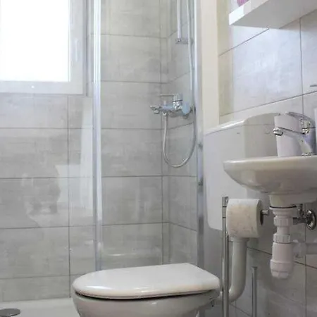 Holiday home Ela - Three Bedroom With Outdoor Pool St Dracevica
