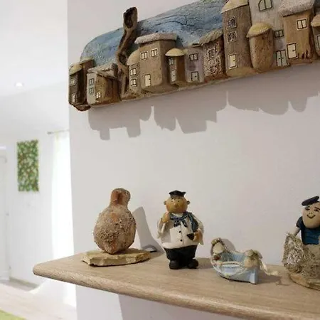 Ela - Three Bedroom With Outdoor Pool St Holiday home