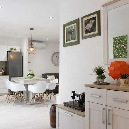 Ela - Three Bedroom With Outdoor Pool St * Dracevica