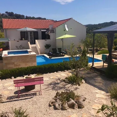 Holiday home Ela - Three Bedroom With Outdoor Pool St *